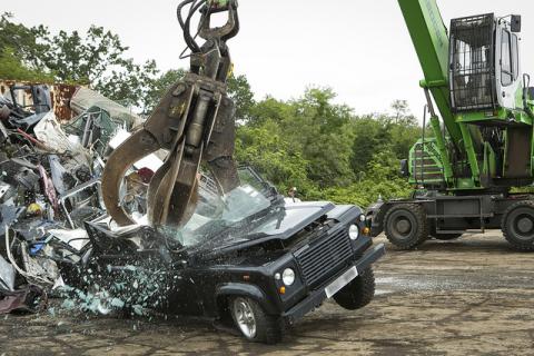 Land Rover being destroyed for Customs violations upon entering U.S.