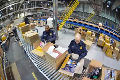 Photo of CBP operations at Cincinnati DHL express courier facility