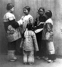 Five rescued Chinese girls at a San Francisco mission. Photography by Arnold Genthe, 1904.