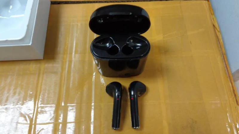 A sample of the fake AirPods. 