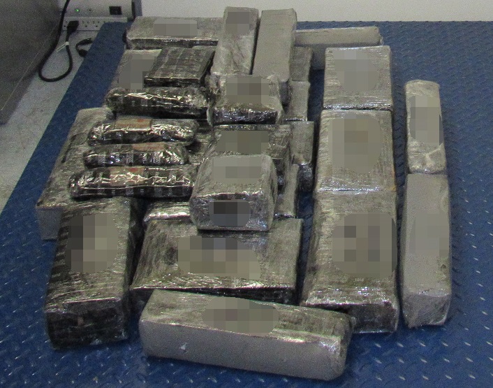 Nearly 30 packages of meth removed from a smuggling vehicle are worth nearly $191K