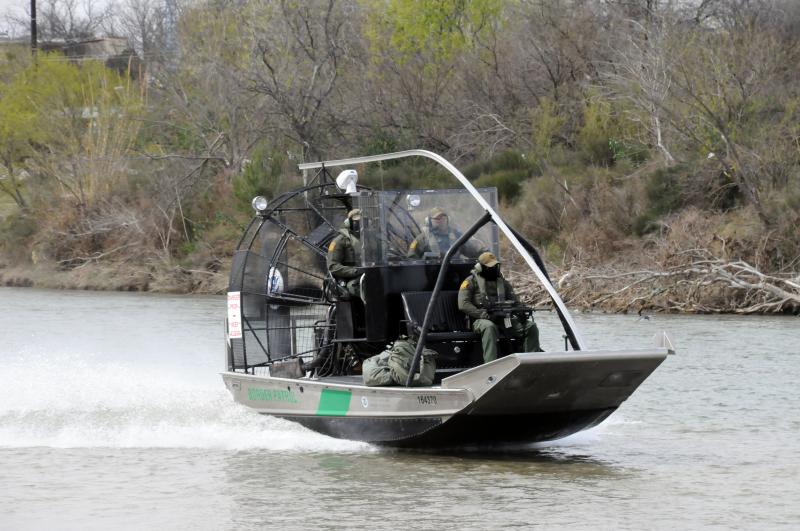 Eagle Pass Border Patrol Agents Rescue Man From Drowning in Rio Grande ...