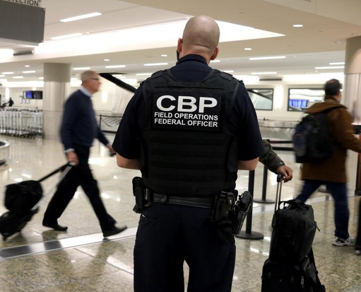 Cbp one. CBP. Customs Officer in the Airport. CBP банк. Airport Arrest.